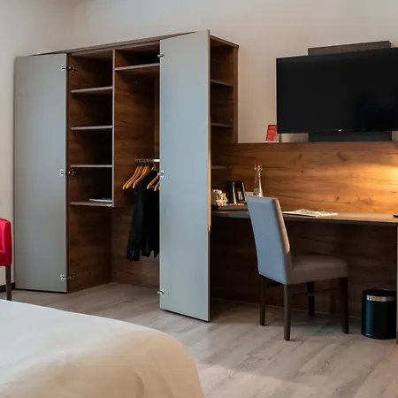 Includio Szálloda Regensburg