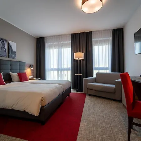Otel Includio 4*